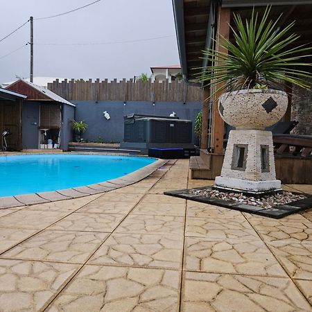 Studio Tres Bon Standing Hotel Petite-Ile Luaran gambar